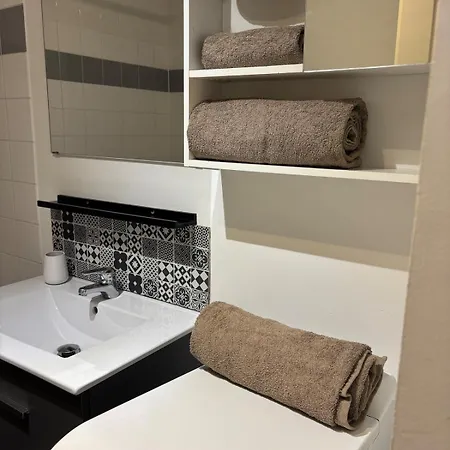 Recent A Deux Minutes De La